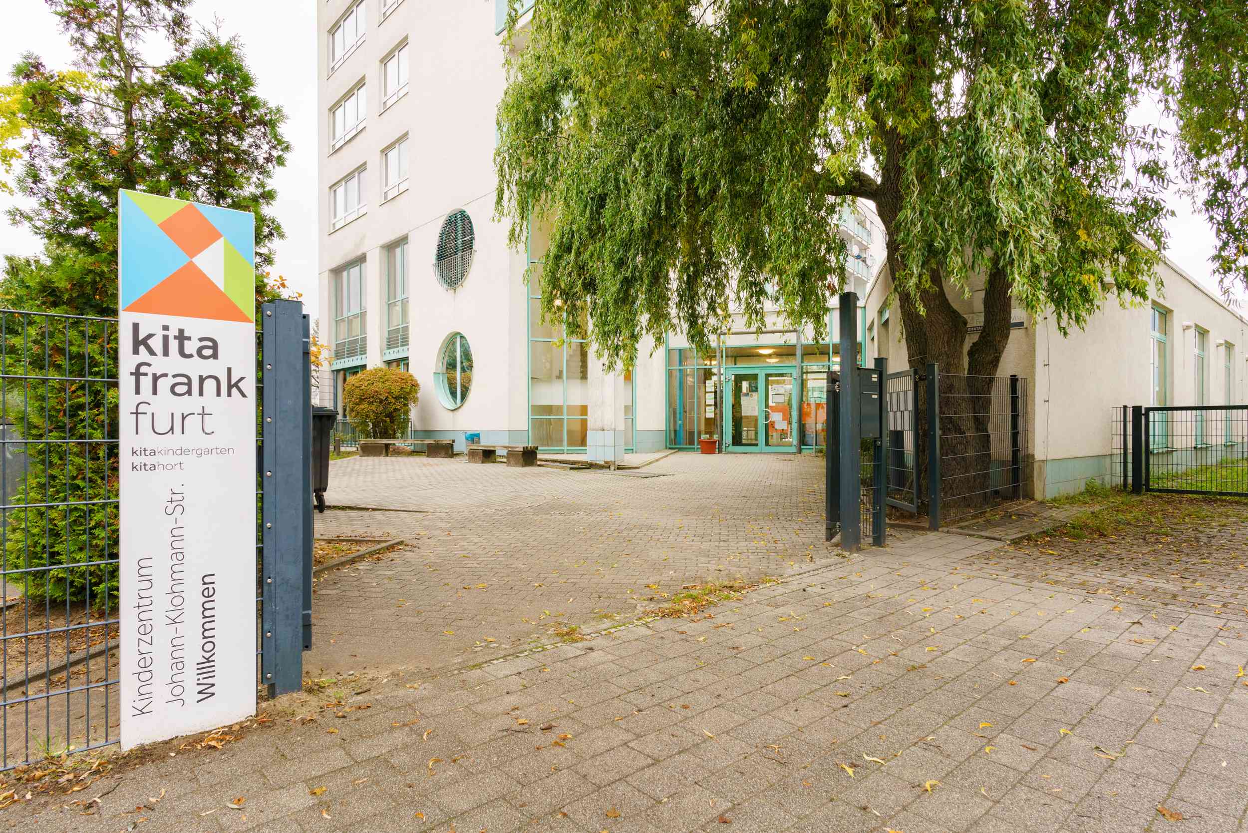 Eingang im Kinderzentrum Johann-Klohmann-Straße
