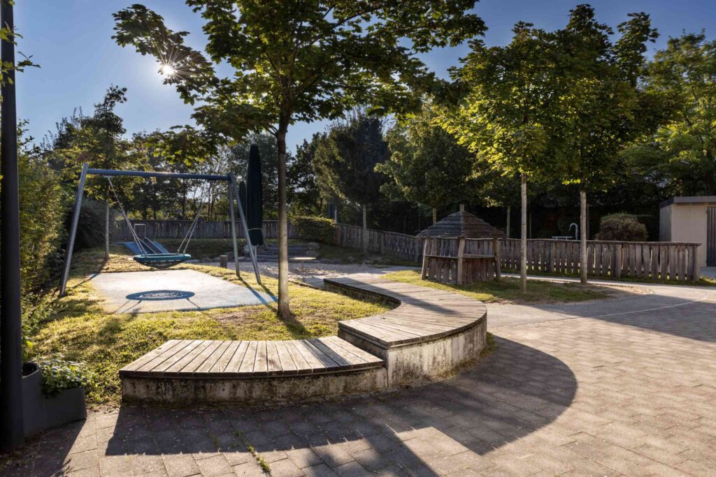 Außenbereich im Kinderzentrum Kiefernstraße 24a
