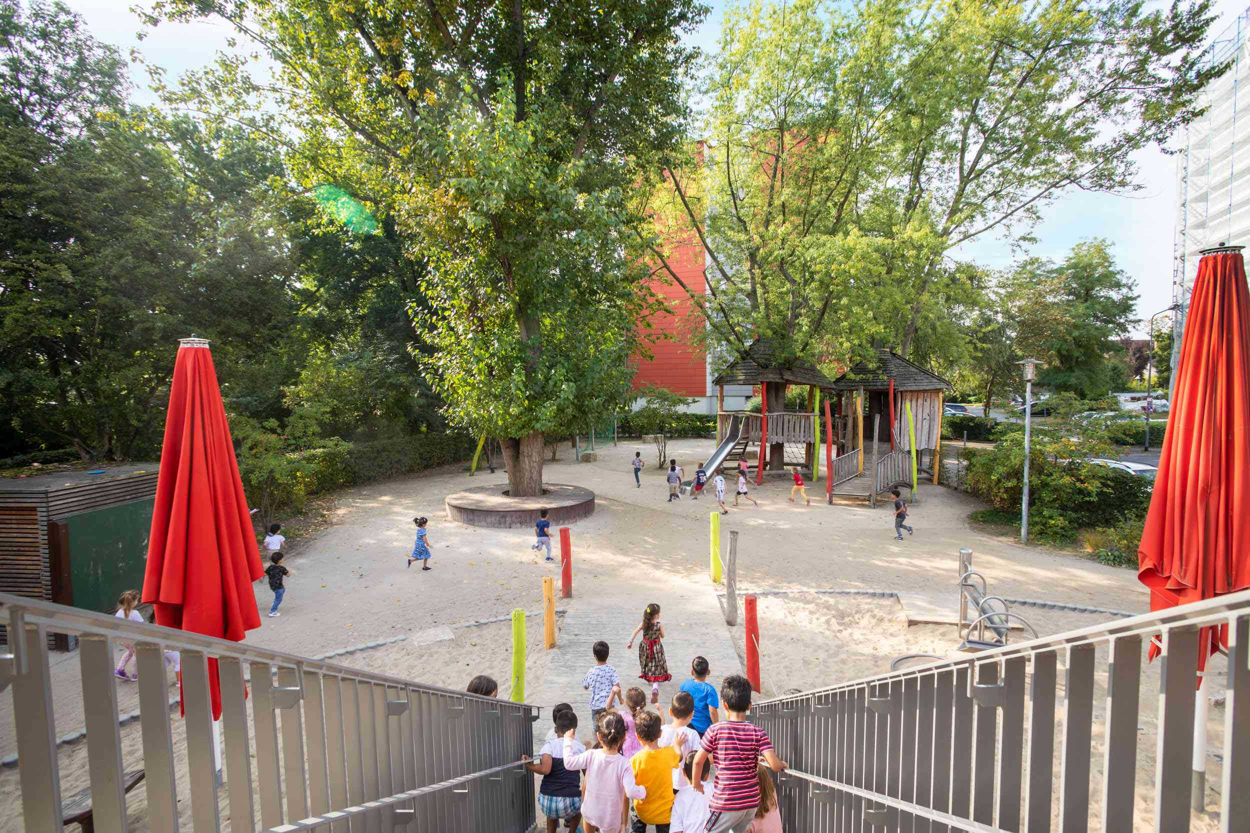 Außenbereich im Kinderzentrum Henriette-Fürth-Straße