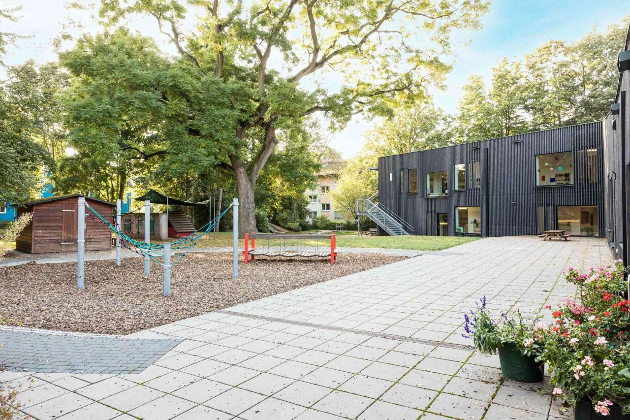 Außenbereich im Kinderzentrum Katzenstirn